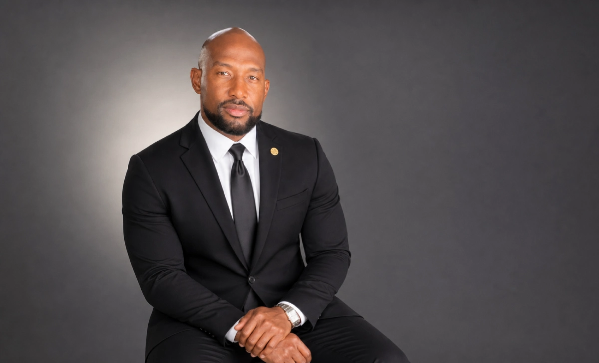 Martell Holt Net Worth income sources — real estate, reality TV, book sales, and social media brand deals