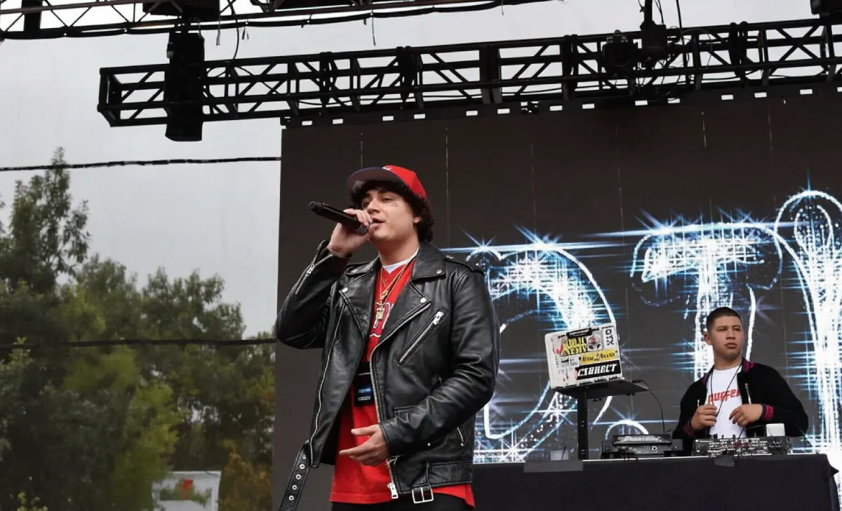 OhGeesy income sources 2026 — streaming, touring, merch, YouTube, features and royalties breakdown