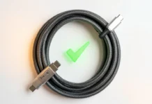 Safe Smartphone Charging Cable: Signs, Risks and 2026 Guide A safe smartphone charging cable with USB-IF certification symbol on white background