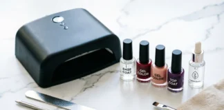 Complete beginner gel nail kit showing how to do gel nails at home
