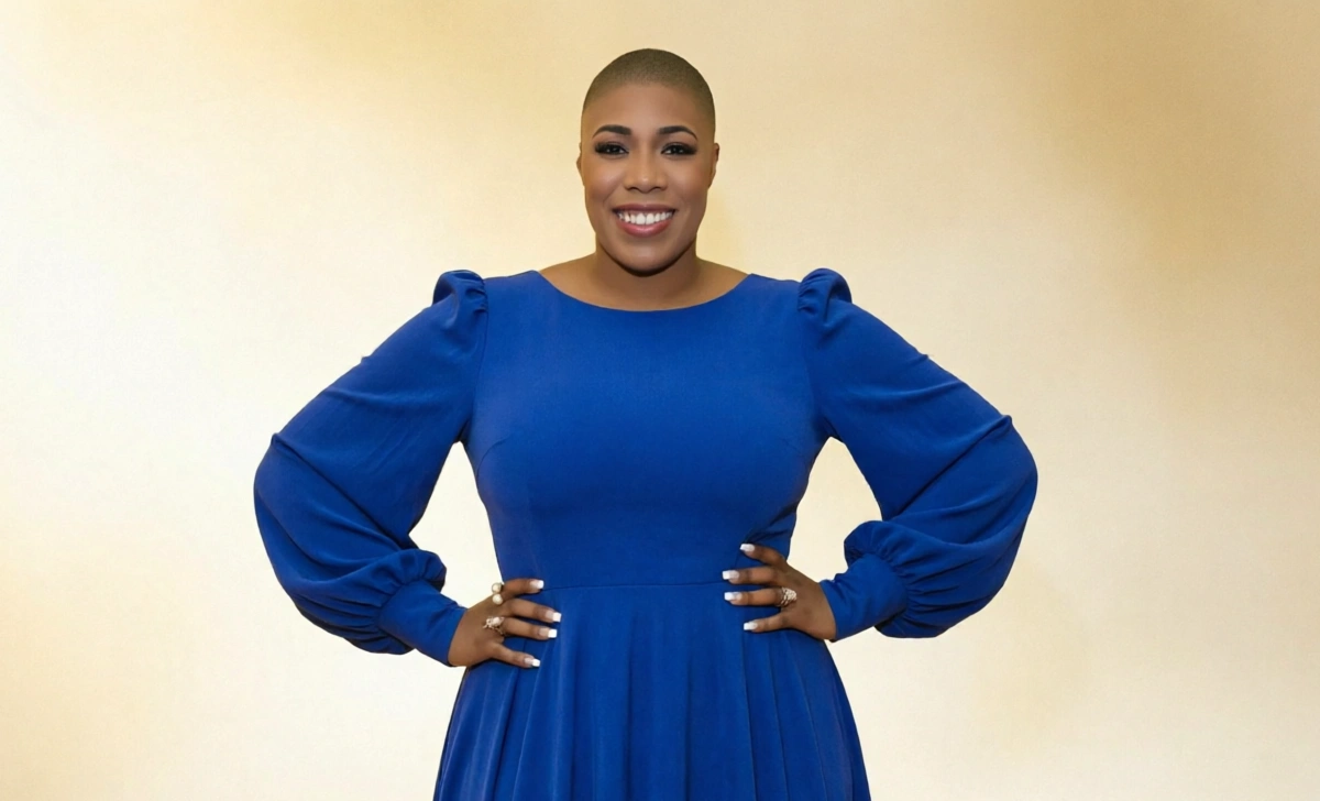 Symone Sanders net worth infographic showing an estimated $1.5M to $3M from MSNBC hosting, book royalties, and political advisory roles in 2026